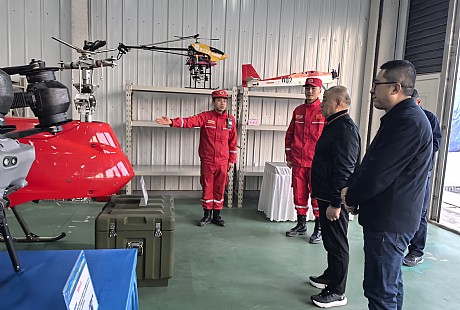 杨春轩率队赴中国安能三局调研 